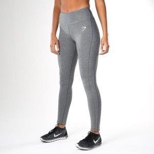 Gym shark leggings